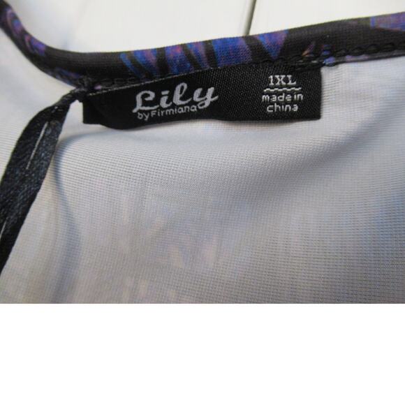 Lily by Firmiana Maxi Dress - Picture 3 of 3